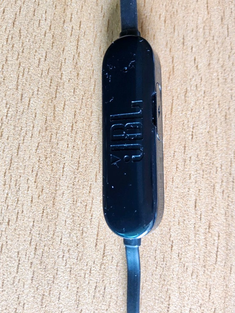 JBL tune 125BT 블루투스 이어폰 이미지