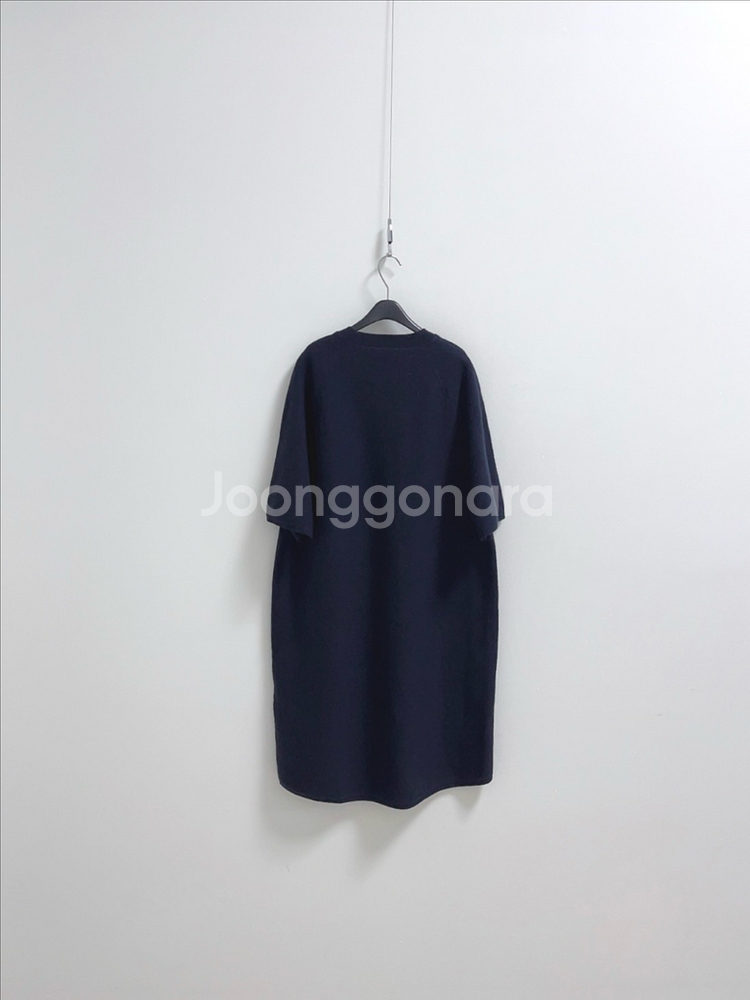 코스 울 부클 원피스 네이비--7