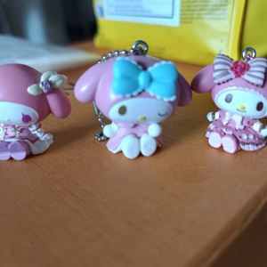 마이멜로디 키링및 피규어.