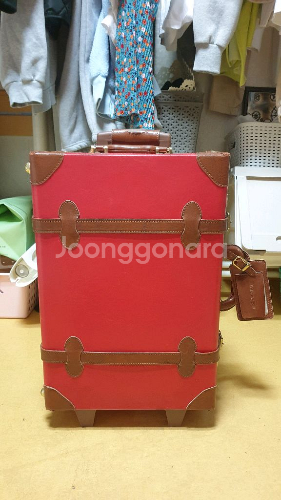 타임 워커 여행용 캐리어 20인치 판매해요--0