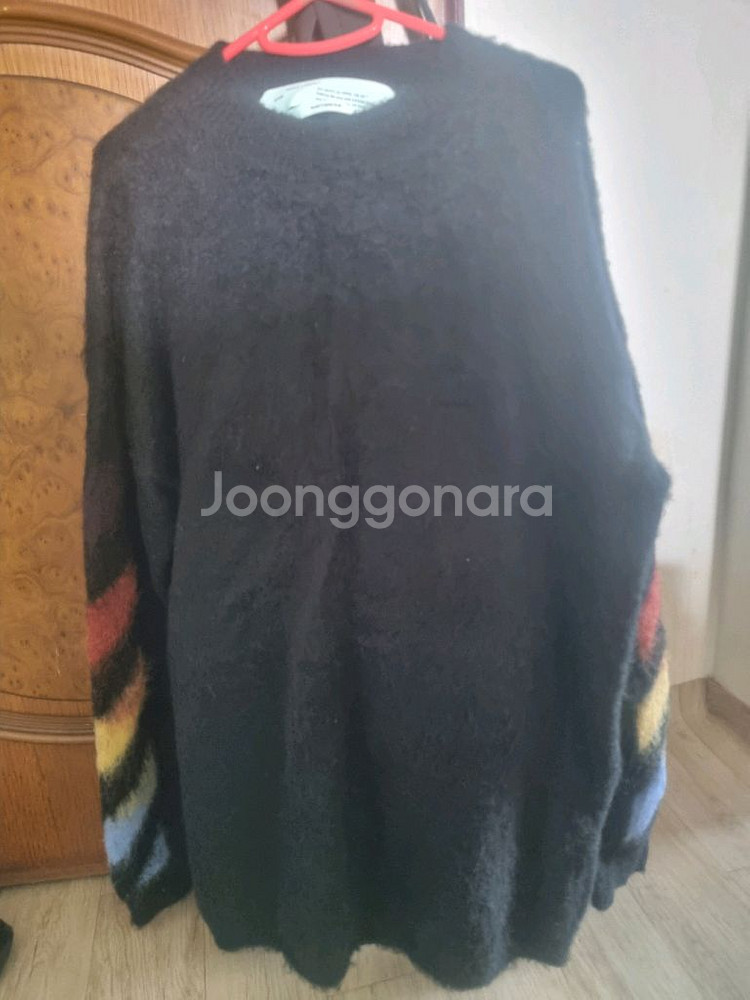 특가) off white 블랙니트. L--0