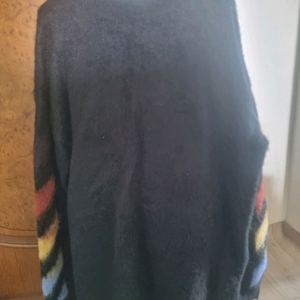 off white 블랙니트. L