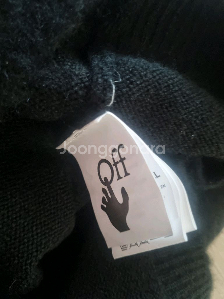 특가) off white 블랙니트. L--3