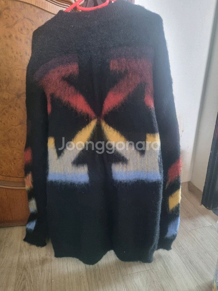 특가) off white 블랙니트. L--1