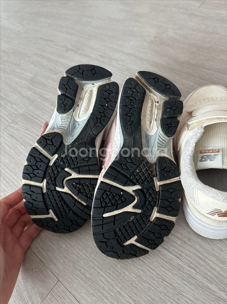 뉴발란스 키즈 운동화 일괓--3