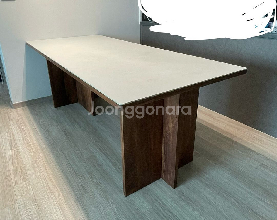 지아띠 브릴 테이블 월넛--0