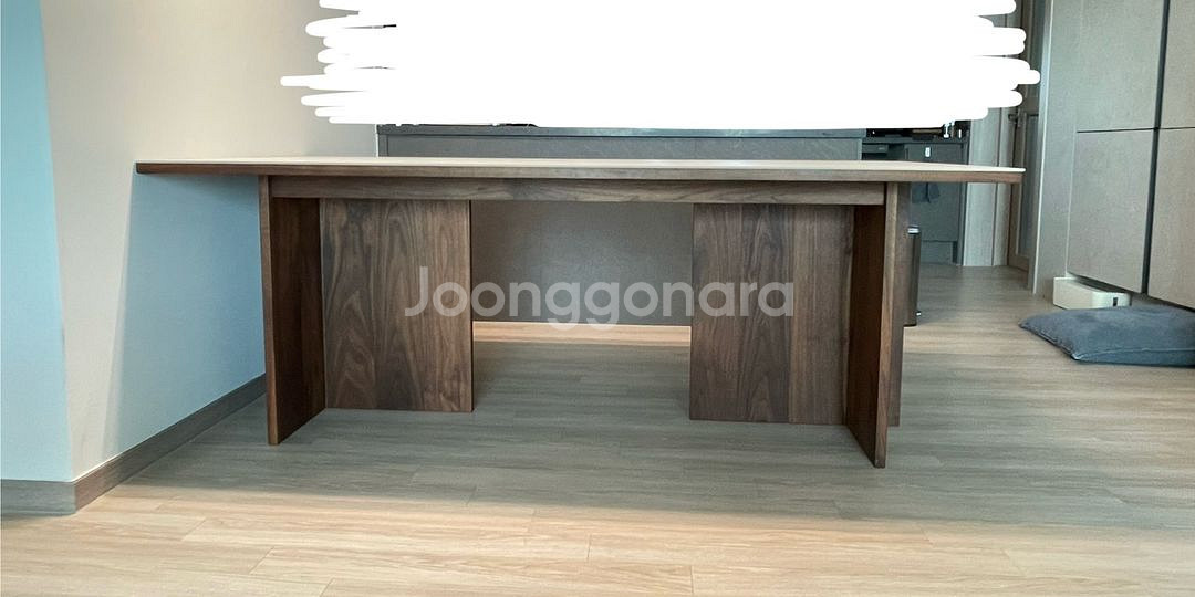 지아띠 브릴 테이블 월넛--1