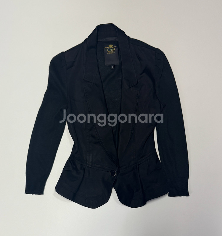 여성 오즈세컨 니트 소매 블랙 크롭 자켓 44--0