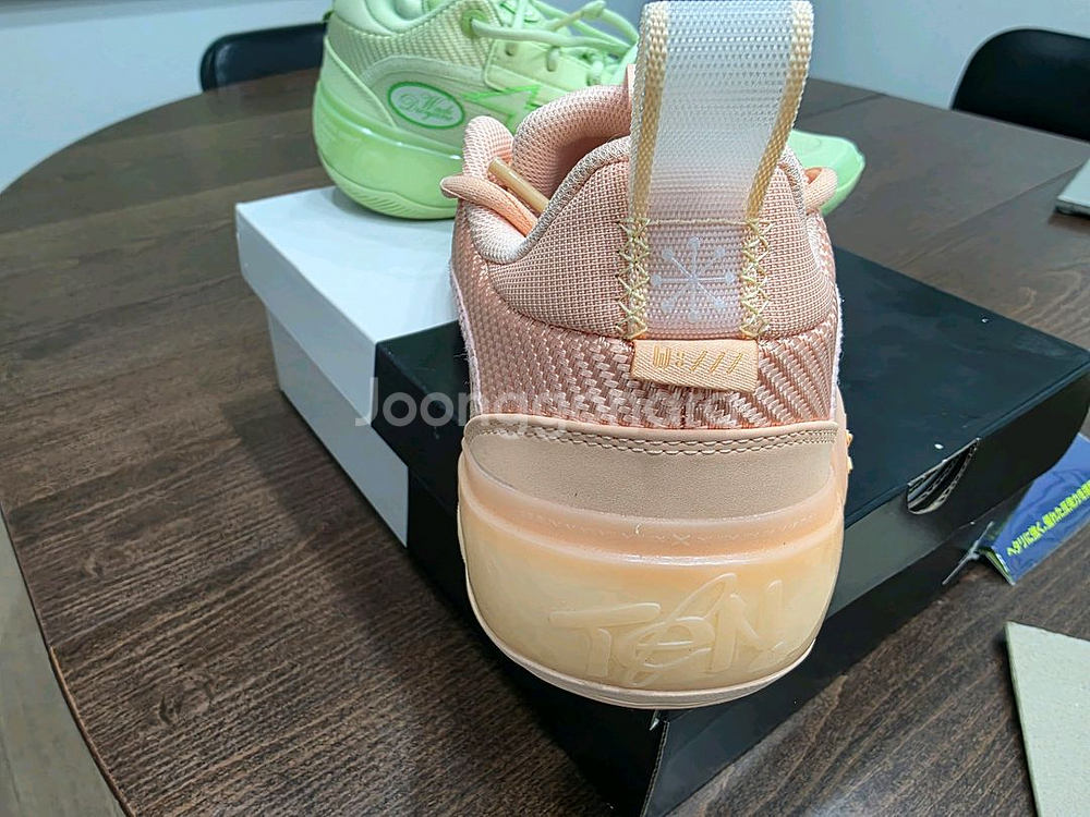 리닝 와우10 로우--2