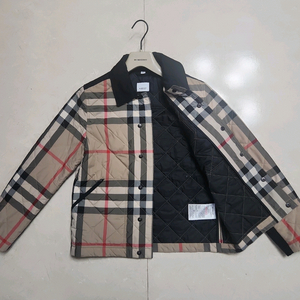 (버버리)키즈/ 퀼팅자켓 12y (신상 뉴라벨)