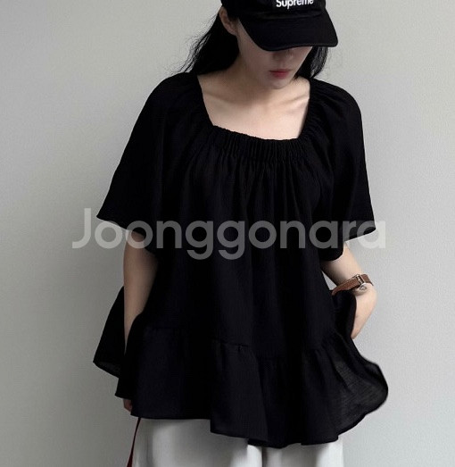 (새제품) 모네 스퀘어넥 블라우스--0