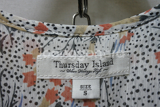 써스데이아일랜드 스모팅 변형 절개 소매 원피스 85(S)--1