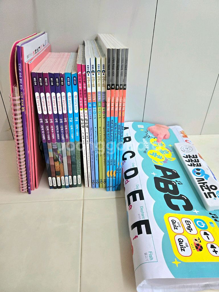 원리셈,수학이야호,기적의한글학습,윙크 등 20여권 워크북 일괄--0