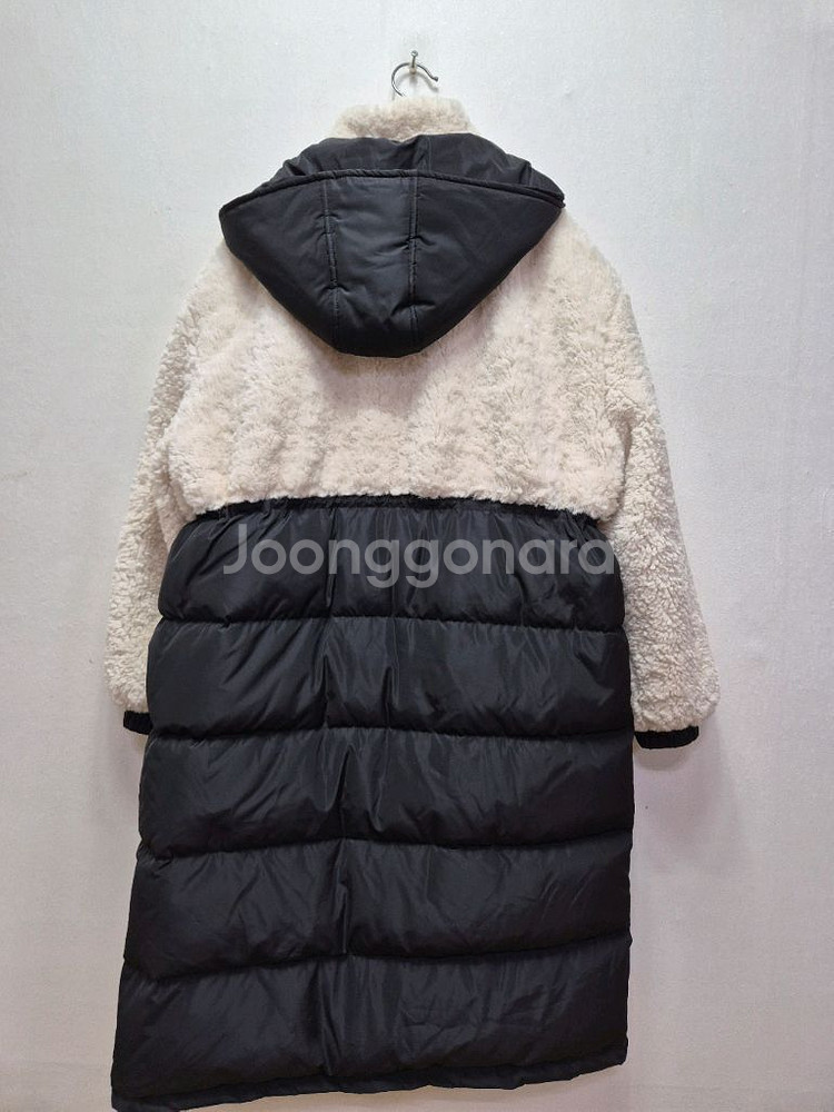 랄라 라운지 뽀글이 다운 후드 롱패딩(프리)--4