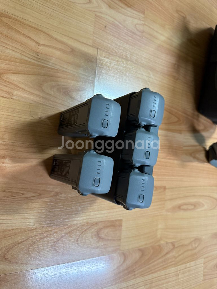 DJI 에어3 플라이모어 콤보--1