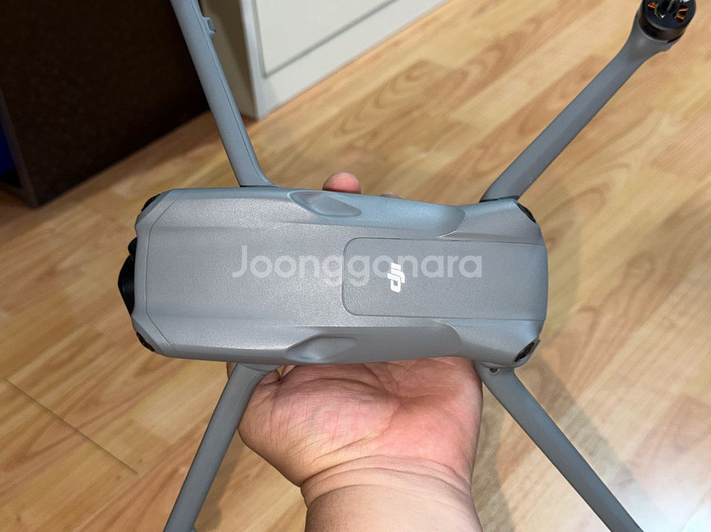 DJI 에어3 플라이모어 콤보--5