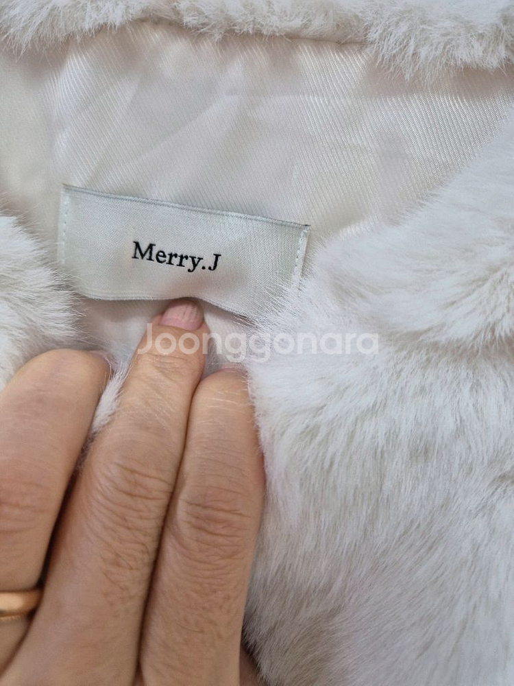 메리제이 페이크퍼 루즈 자켓(프리)--2