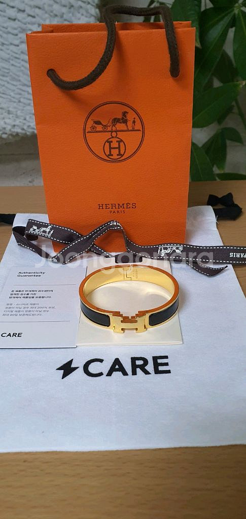 에르메스 클릭아슈 팔찌 pm 정품A급(감정서O)구찌프라다루이비통디올고야드샤넬셀린느보테가생로랑--0