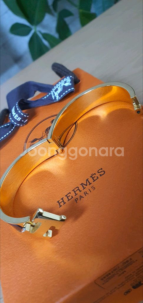 에르메스 클릭아슈 팔찌 pm 정품A급(감정서O)구찌프라다루이비통디올고야드샤넬셀린느보테가생로랑--7