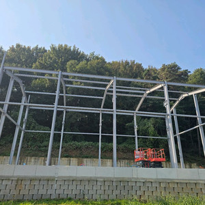 H빔 제작 설치중