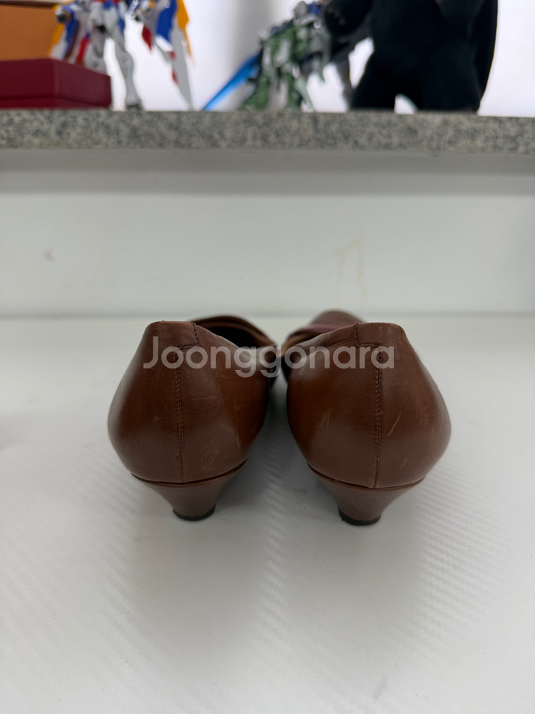 정품) TODS 토즈 브라운 플랫 슈즈 37--4