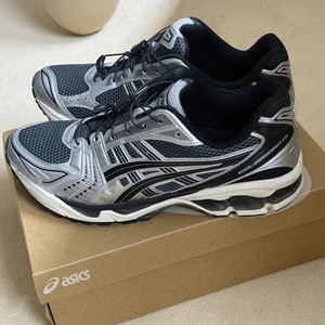 아식스 젤카야노 14 언리미티드 290
