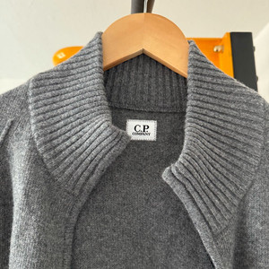 CP컴퍼니 니트 가디건