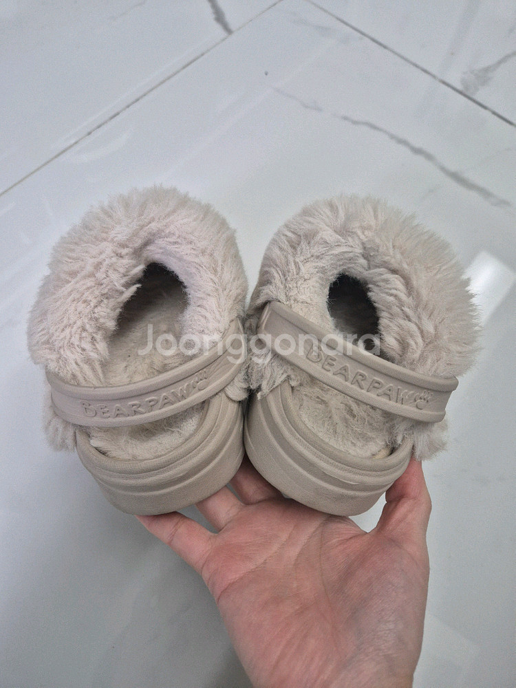 베어파우 키즈 털 크록스 슬리퍼 200--3