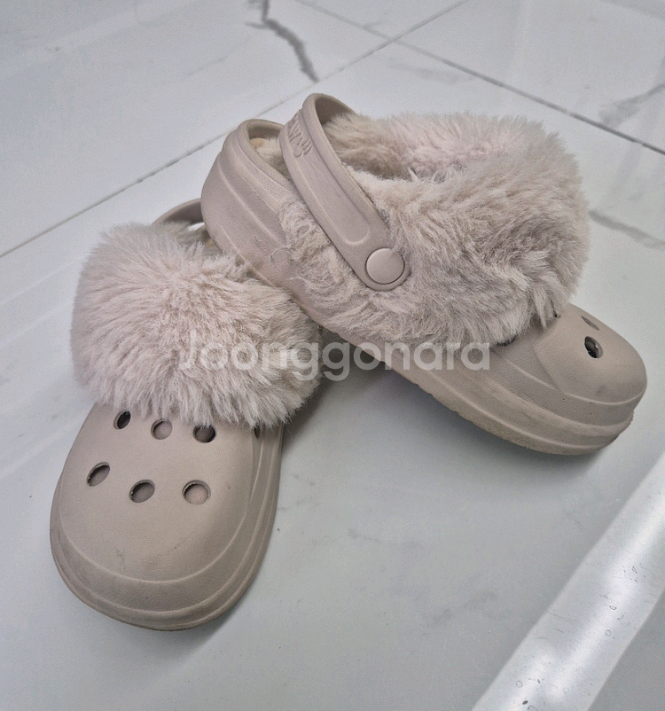 베어파우 키즈 털 크록스 슬리퍼 200--1