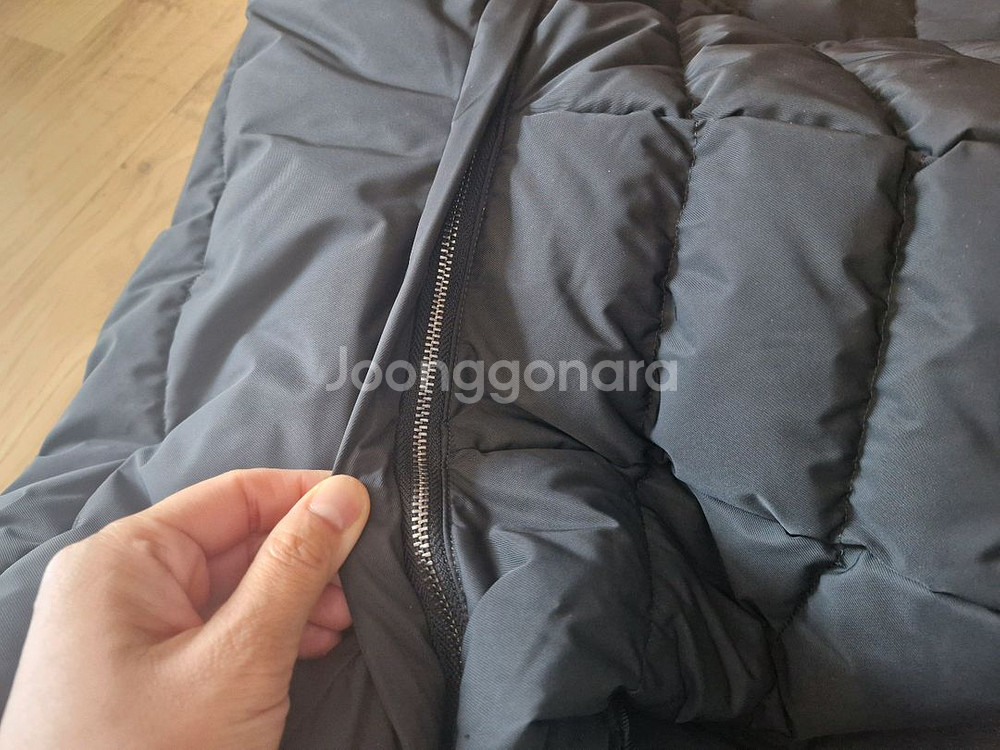 띠어리 여성 패딩 롱코트--4