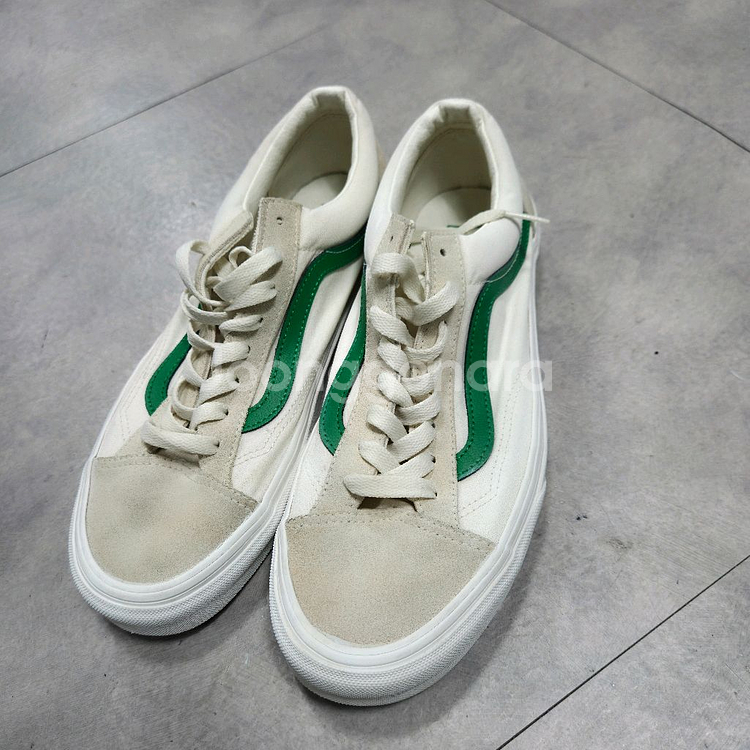 반스 올드 스쿨 로우 화이트/그린 스니커즈 275--0