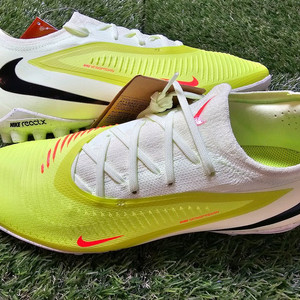 [새상품]나이키 팬텀6 프로 TF Max Voltage팩