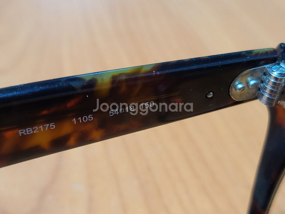 Rayban RB2175 54/18--4