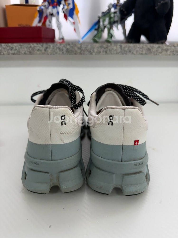 정품) ON 온 러닝 클라우드몬스터 250--4