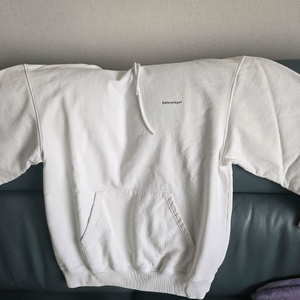 발렌시아가 후드티