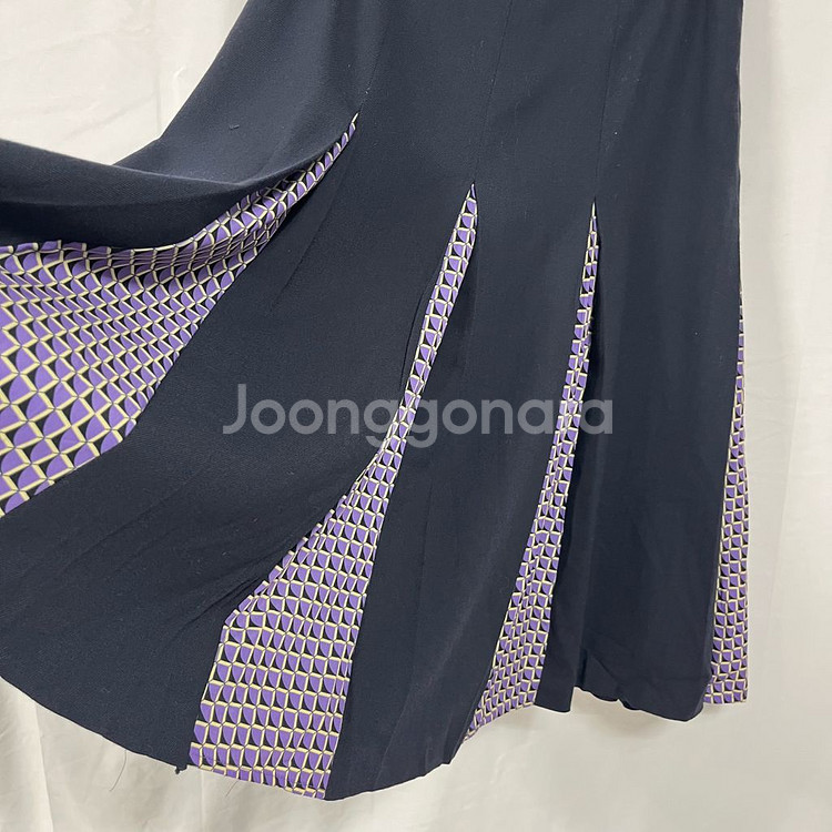 잇미샤 포인트 플리츠 스커트--2