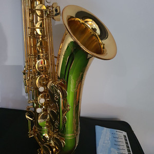 야마하62 태너 중고 색소폰팝니다. 이미지