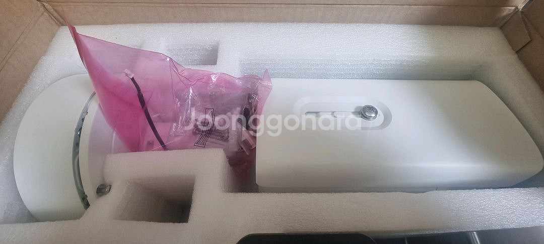 하이크비전 IDS-2CD46G0/P-IZHS 50만원에 팔아요--0