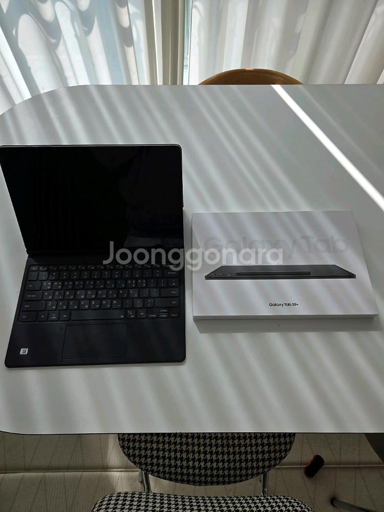 갤럭시 탭 S9+ 256GB 블랙 삼성키보드 케이스 포함--0