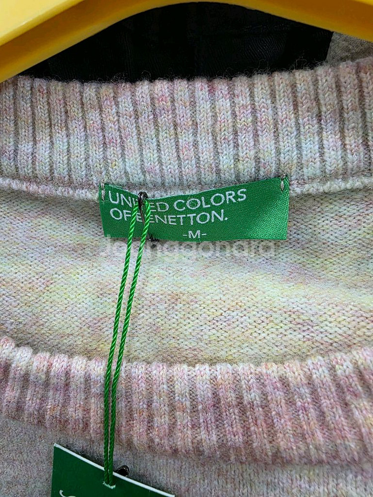 베네통 여성 니트--2