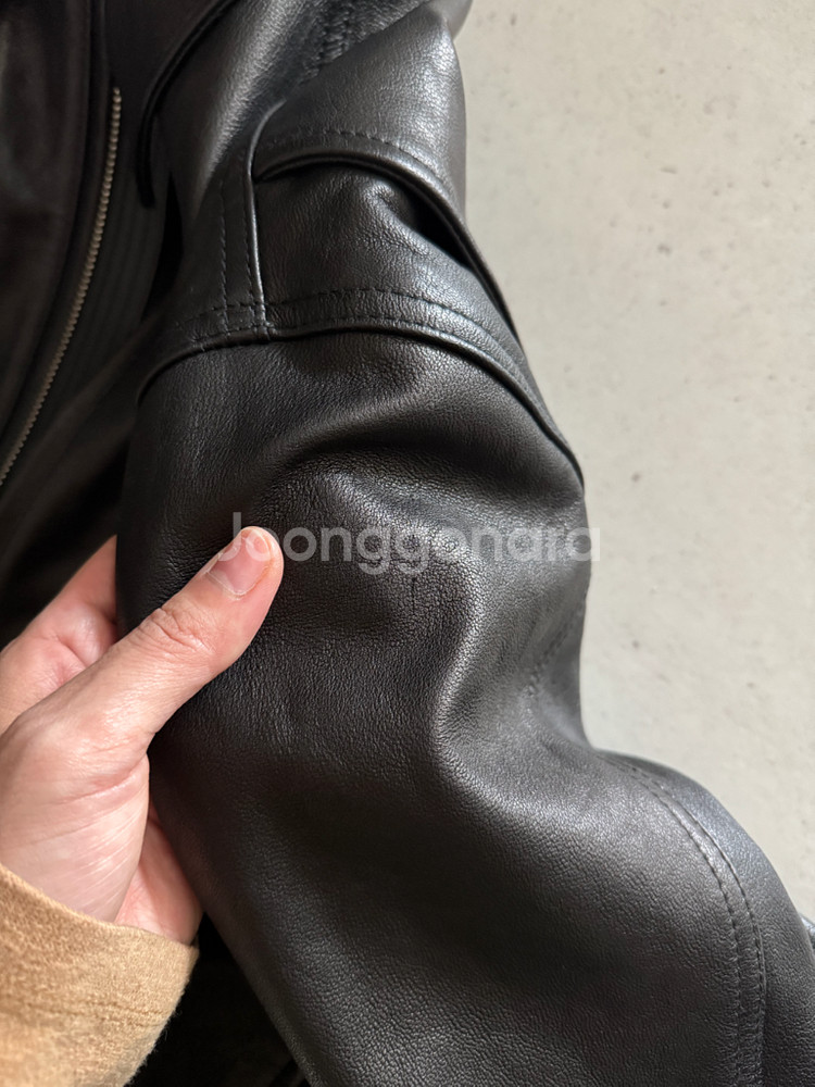 얼바닉30 A-2 레더재킷--7