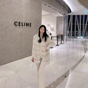 (수입의류)하이퀄리티 페이크퍼 폭스퍼 폼폼이 퍼조끼