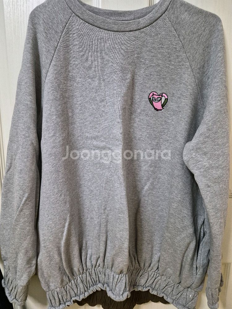 럭키슈에뜨 맨투맨--8