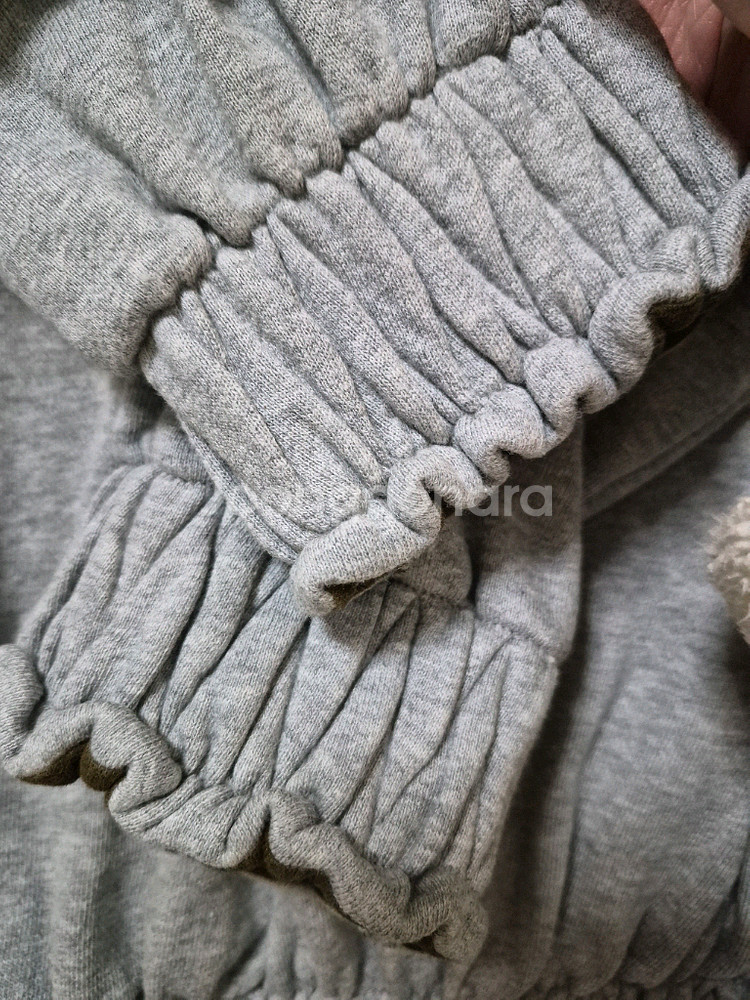 럭키슈에뜨 맨투맨--5