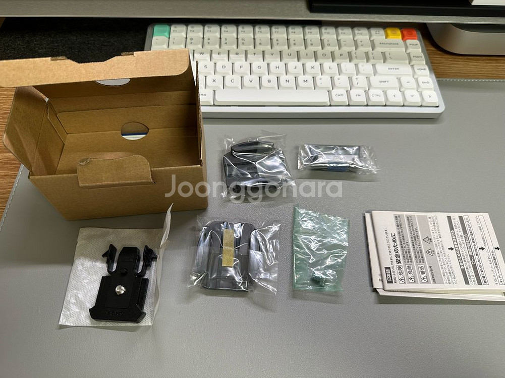 소니 액션캠 AS200V + 케이엣지 거치대 일괄 판매합니다.--5