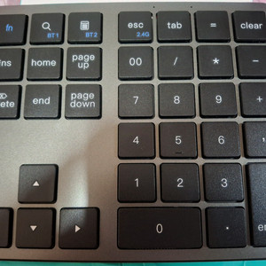 무선 충전 숫자키패드