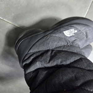 노스페이스 패딩부츠240