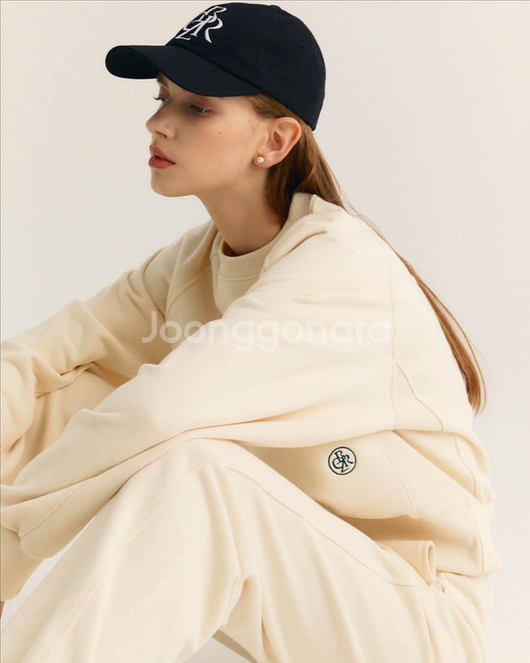 시티브리즈 크림맨투맨 새상품--5