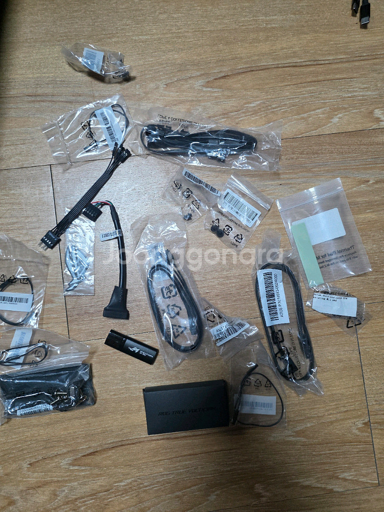 ASUS X670E EXTREME--6