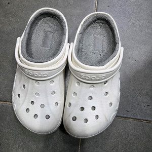 크록스 털 슬리퍼 240